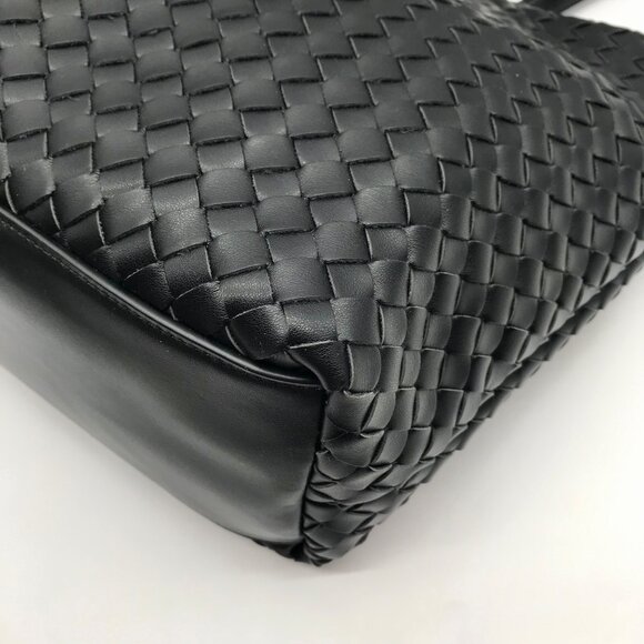 On 34th Black Woven Tote Bag - Picture 8 of 10